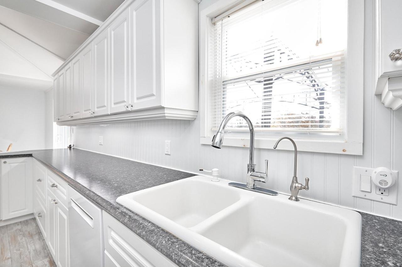 Holiday home Muskoka Getaway-trails/hot Tub/hike/fish/ski/relax *