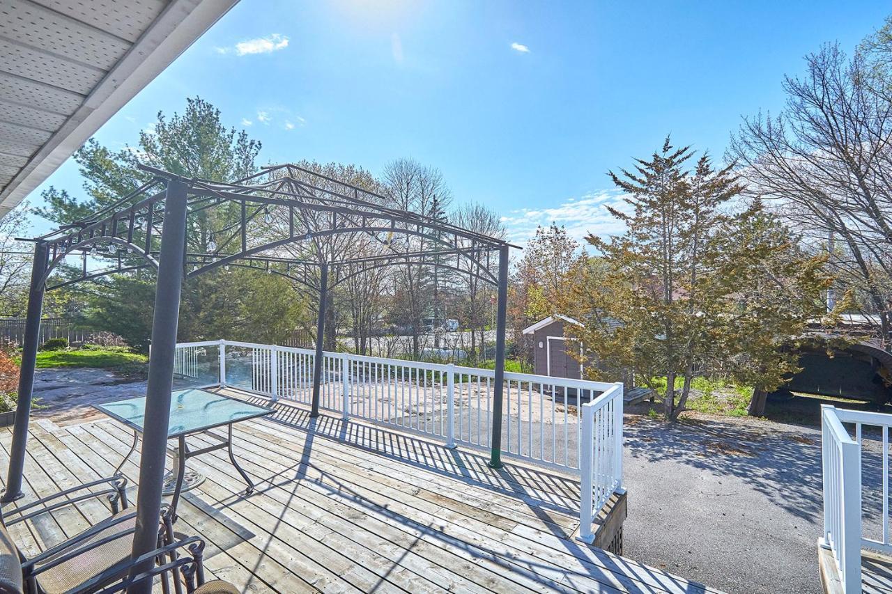 Muskoka Getaway-trails/hot Tub/hike/fish/ski/relax * Honey Harbor