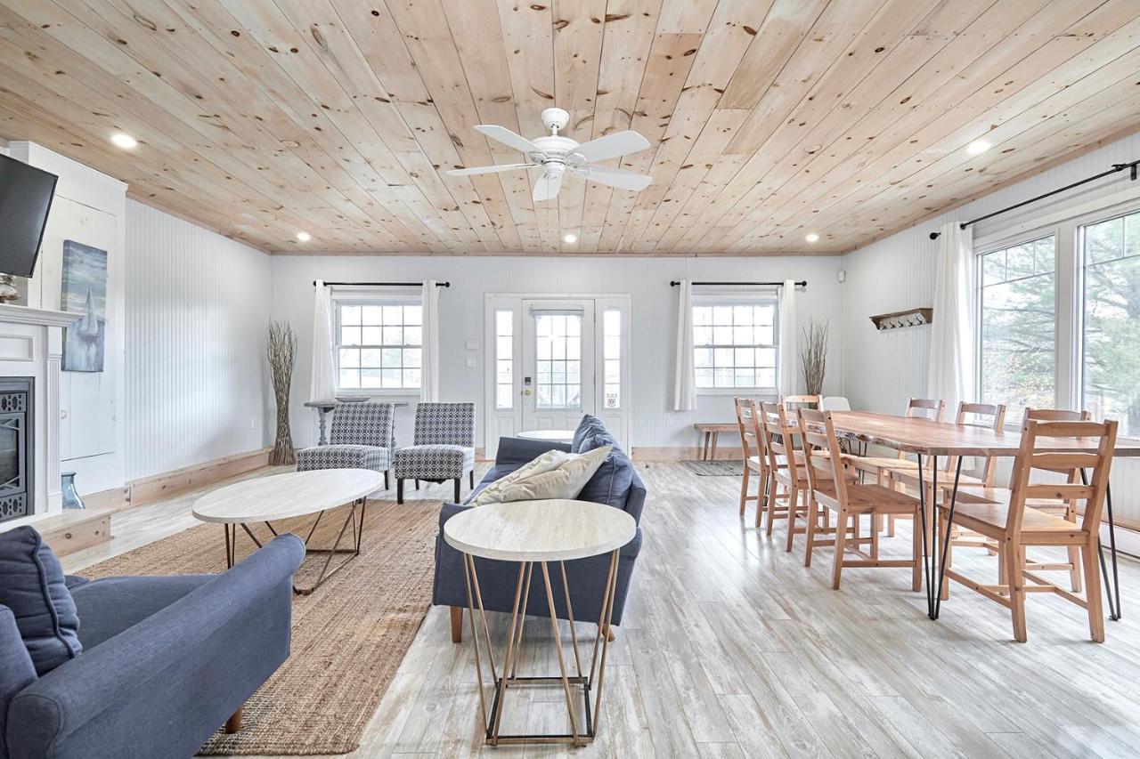 Holiday home Muskoka Getaway-trails/hot Tub/hike/fish/ski/relax Honey Harbor