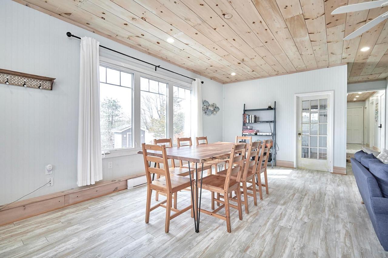 Muskoka Getaway-trails/hot Tub/hike/fish/ski/relax Holiday home Honey Harbor