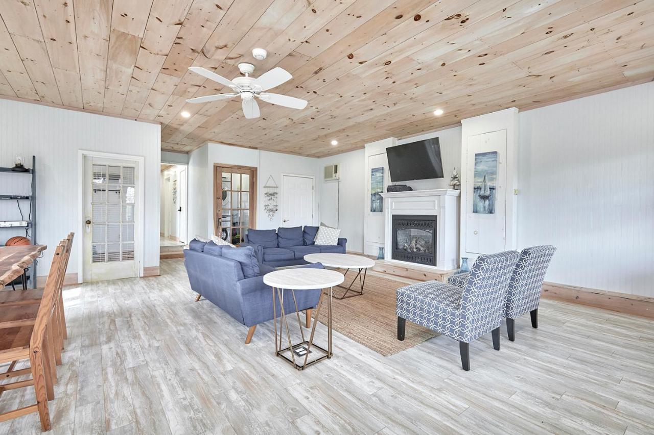 Muskoka Getaway-trails/hot Tub/hike/fish/ski/relax *
